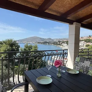  Apartment Mirella